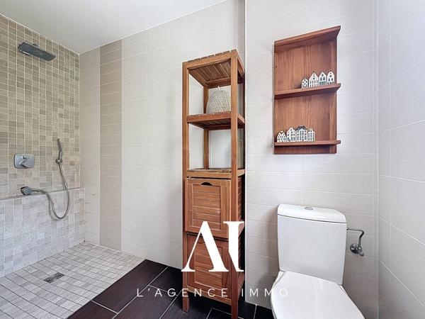 Maison individuelle 136 m² – Terrasse 88 m² – Vue Jura – 3 chambres – Échenevex 01170