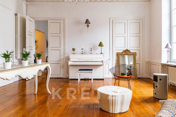 Exclusivité.Dijon centre historique, appartement familial et de réception 203 m2-Hôtel particulier c