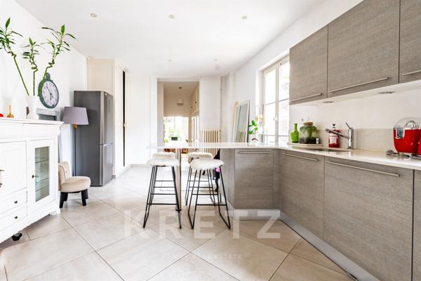 Exclusivité.Dijon centre historique, appartement familial et de réception 203 m2-Hôtel particulier c