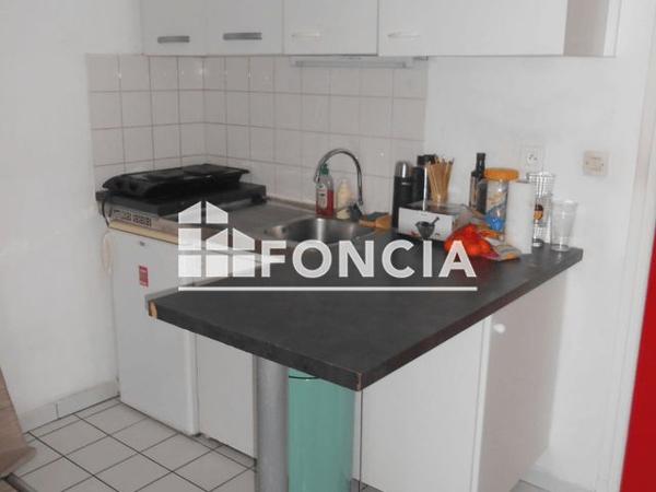 Location Studio 24.16 m² - 18 QUATER RUE CAMILLE DESMOULI Lille 59000