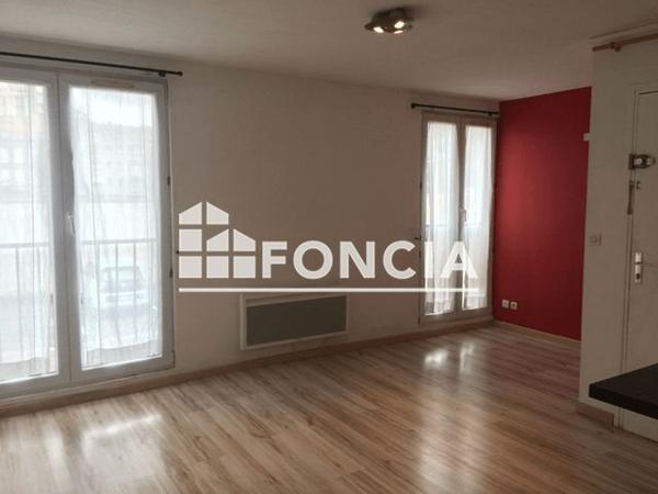 Location Studio 24.16 m² - 18 QUATER RUE CAMILLE DESMOULI Lille 59000