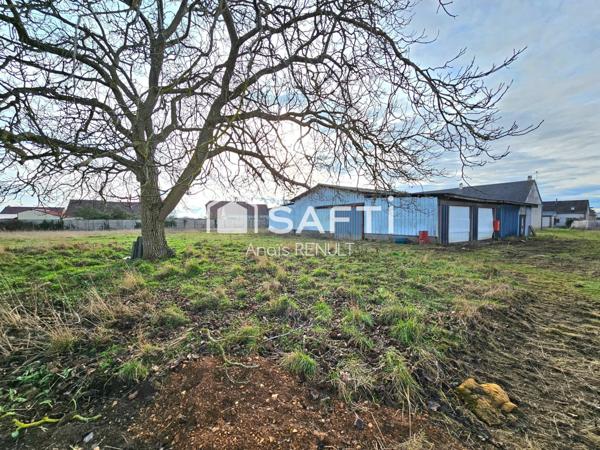 Propriété avec 2 habitations, hangar et dépendance