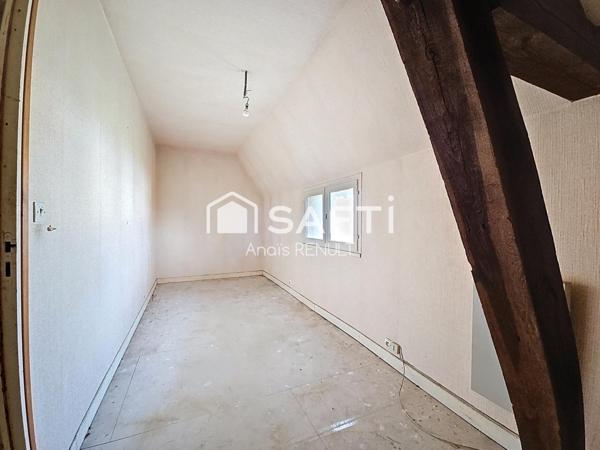 Propriété avec 2 habitations, hangar et dépendance