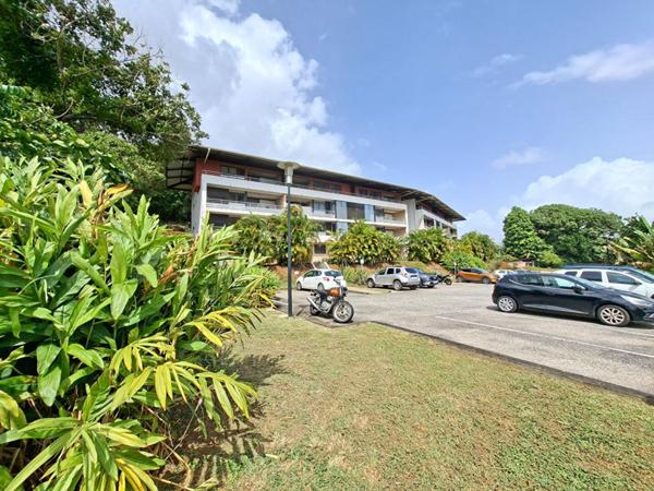 BADUEL 3 pièce(s) 64.51 m2 + varangue 16.91 m2