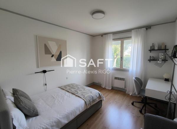 Maison plain-pied de 77m², deux chambres et garage