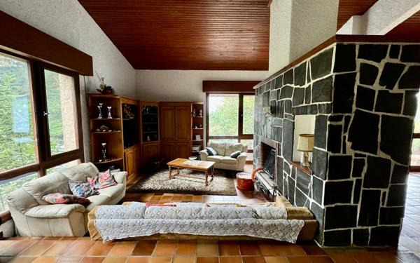 Maison à vendre    7 pièces • 208,71 m2 Deyme