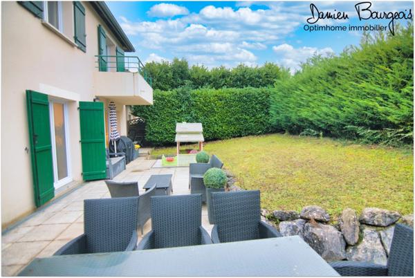 Maison mitoyenne T5 par le garage de 107 m2 située dans un secteur prisé de Prévessin