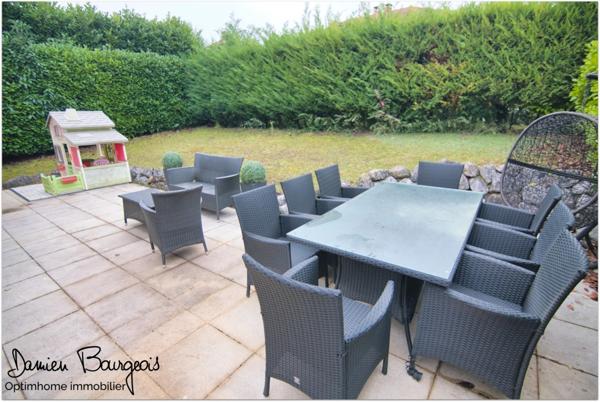 Maison mitoyenne T5 par le garage de 107 m2 située dans un secteur prisé de Prévessin