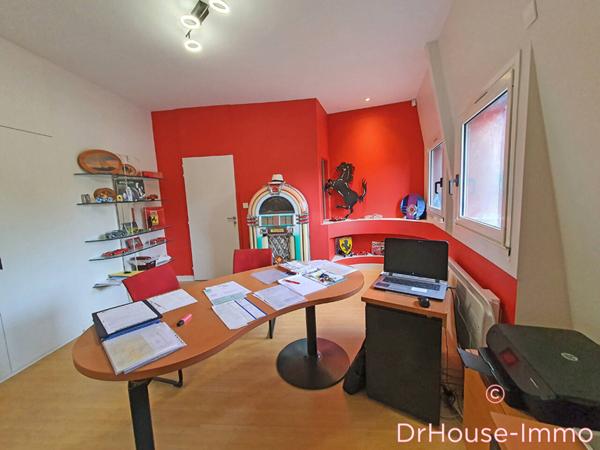 Immeuble à vendre 10 pièces de 1 000 m²