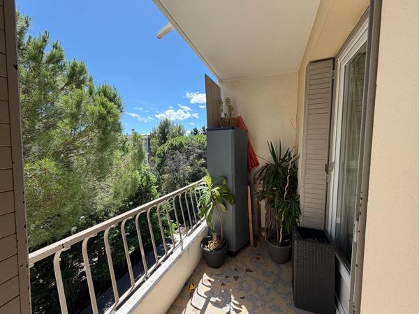 Appartement Avignon 3 pièce(s) 58.23 m2 avec balcons et parking
