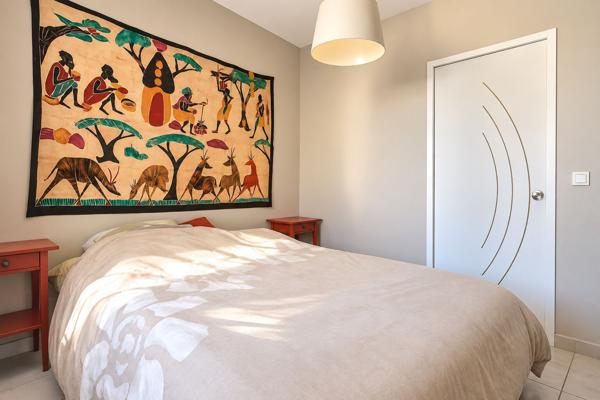 MARIGNANE ? MAISON DE PLAIN-PIED 120 M² ? 4 CHAMBRES ? TERRAIN 551 M² ? PANNEAUX SOLAIRES ? AU CALME