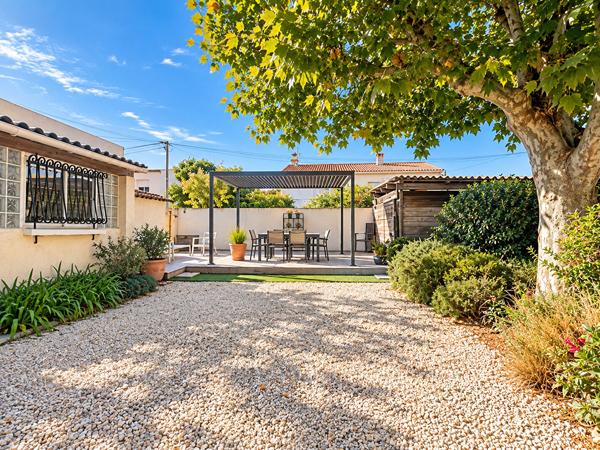 MARIGNANE ? MAISON DE PLAIN-PIED 120 M² ? 4 CHAMBRES ? TERRAIN 551 M² ? PANNEAUX SOLAIRES ? AU CALME