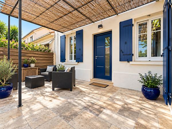 MARIGNANE ? MAISON DE PLAIN-PIED 120 M² ? 4 CHAMBRES ? TERRAIN 551 M² ? PANNEAUX SOLAIRES ? AU CALME