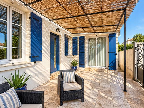 MARIGNANE ? MAISON DE PLAIN-PIED 120 M² ? 4 CHAMBRES ? TERRAIN 551 M² ? PANNEAUX SOLAIRES ? AU CALME