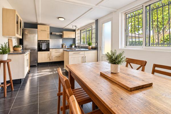 MARIGNANE ? MAISON DE PLAIN-PIED 120 M² ? 4 CHAMBRES ? TERRAIN 551 M² ? PANNEAUX SOLAIRES ? AU CALME