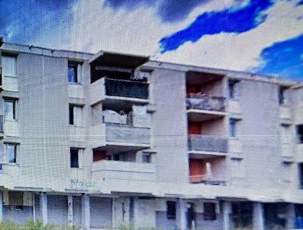 VAUVERT centre - T3 à rénover