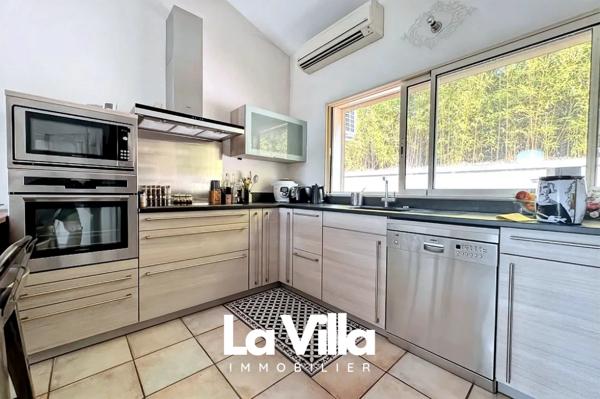 Bellegarde (30127) Maison Bellegarde 5 pièce(s) 200 m2