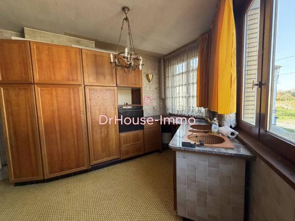 Immeuble à vendre 10 pièces de 390 m²