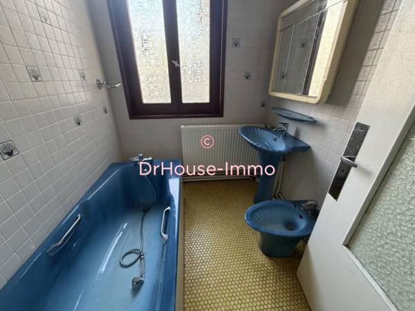 Immeuble à vendre 10 pièces de 390 m²