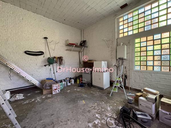 Immeuble à vendre 10 pièces de 390 m²