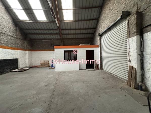 Immeuble à vendre 10 pièces de 390 m²