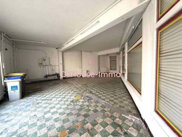 Immeuble à vendre 10 pièces de 390 m²
