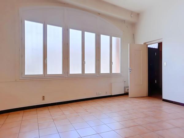 Immeuble de caractère 300 m² avec fort potentiel - terrasses