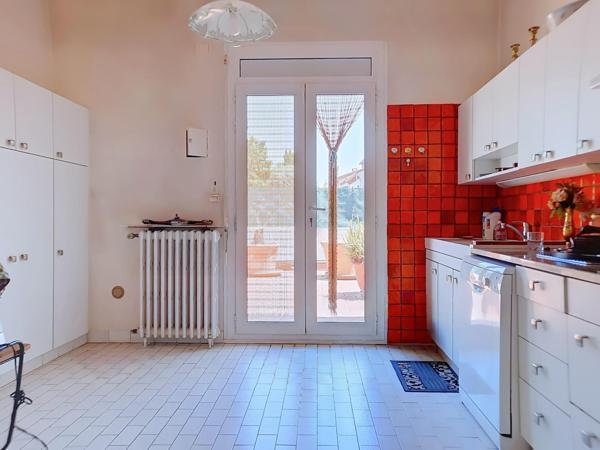 Immeuble de caractère 300 m² avec fort potentiel - terrasses