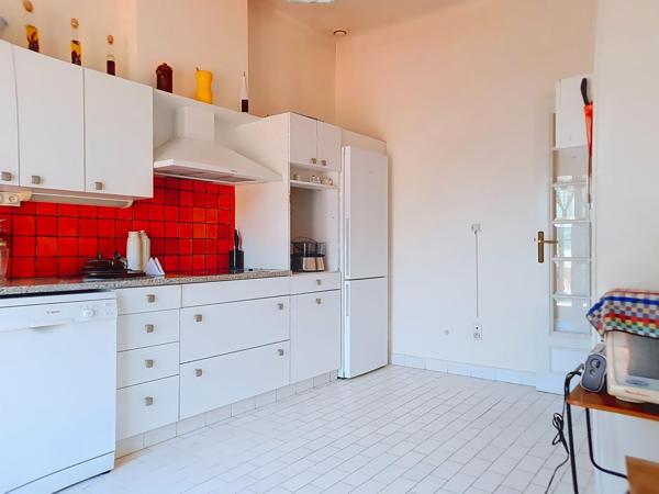 Immeuble de caractère 300 m² avec fort potentiel - terrasses