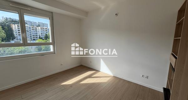 Location Appartement 4 pièces 119.29 m² - Sainte-foy-lès-lyon 69110