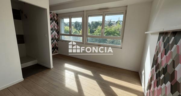 Location Appartement 4 pièces 119.29 m² - Sainte-foy-lès-lyon 69110