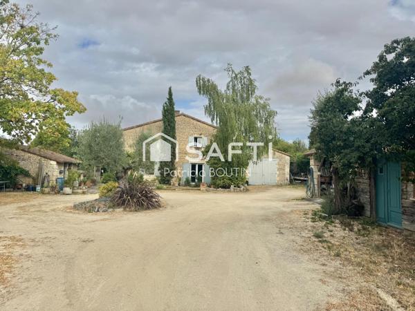 MAISON EN PIERRE 5 CHAMBRES + DEPENDANCES ET PISCINE