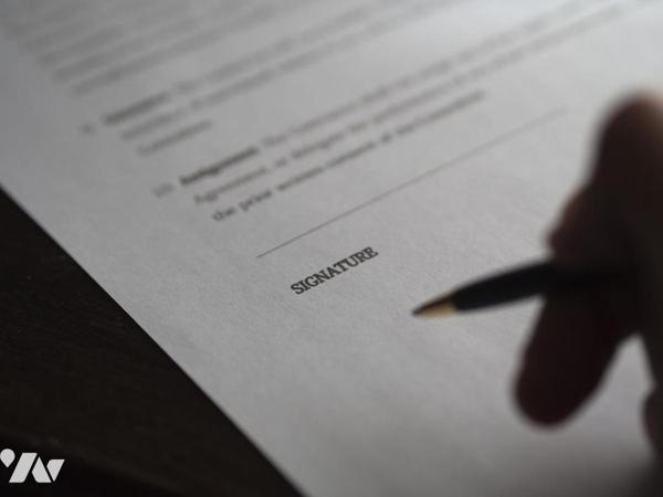 LOCATION PURE OU VENTE DES MURS - Local commercial 196 m² - ILE DE NANTES