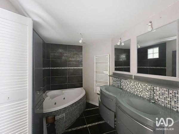 Location maison 3 pièces 66 m² Velaux
