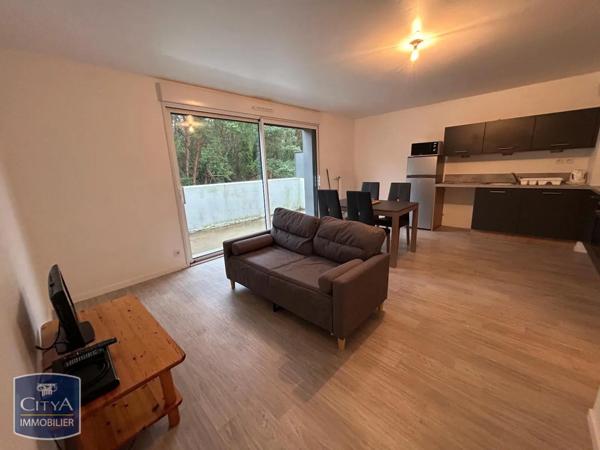Appartement à louer 3 pièces 61.6m²
