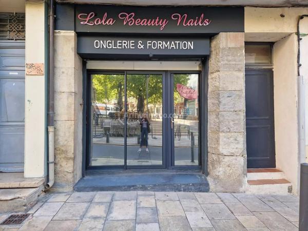 Location                                                      Fonds de commerce
                        
                     1 pièces                      18 m2                     à Draguignan