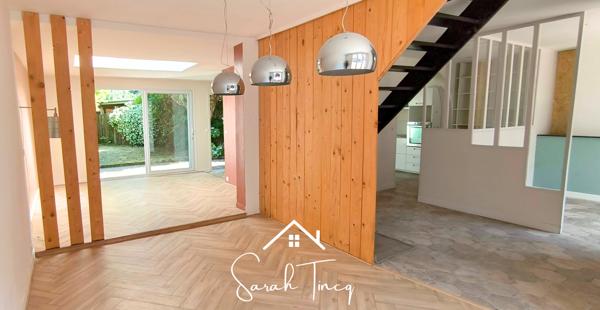 Maison
         5 pièces
        - 135 m² 425 000 € *