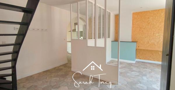 Maison
         5 pièces
        - 135 m² 425 000 € *