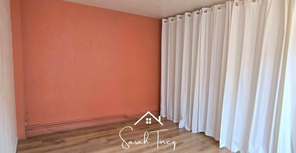 Maison
         5 pièces
        - 135 m² 425 000 € *