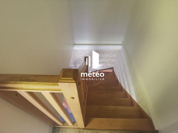 Maison en pierre rénovée, 4 chambres à Ste Gemme La Plaine