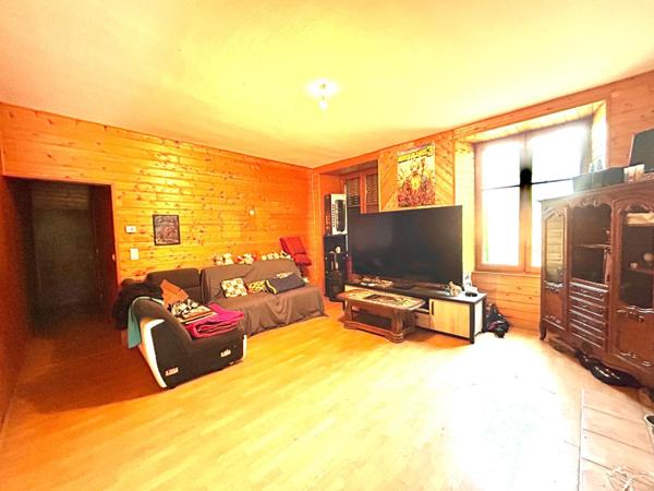 Maison à HAUTEROCHE, 39570 - 7 pièces 220m²