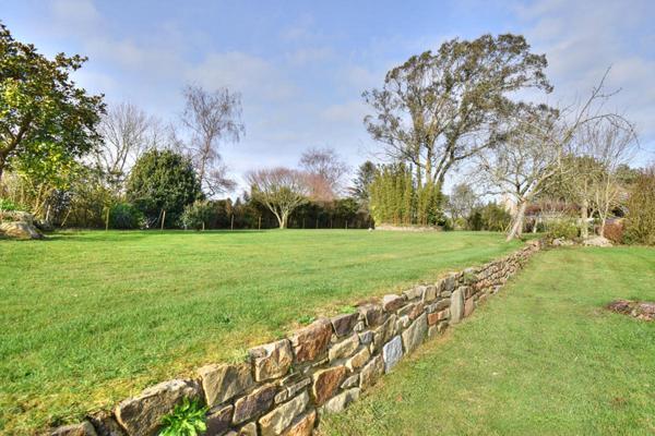 Vente Maison de plain-pied, 130 m², 4 chambres, terrain clos sans vis-à-vis, Pleumeur-Bodou (22560)