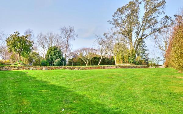 Vente Maison de plain-pied, 130 m², 4 chambres, terrain clos sans vis-à-vis, Pleumeur-Bodou (22560)