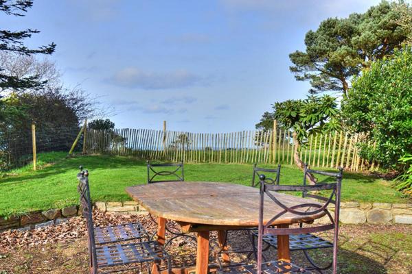 Vente Maison de plain-pied, 130 m², 4 chambres, terrain clos sans vis-à-vis, Pleumeur-Bodou (22560)