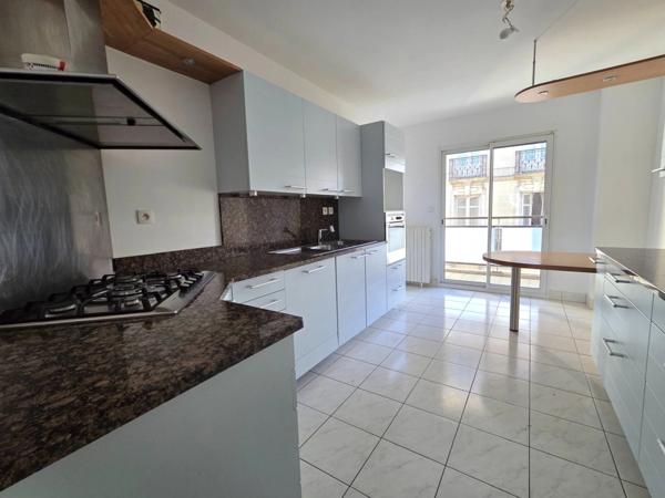 Nouvelle Exclusivité - Appartement contemporain d'exception - terrasse - balcons - double garage - cave