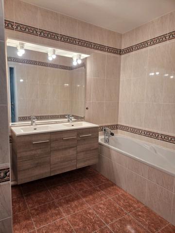 Nouvelle Exclusivité - Appartement contemporain d'exception - terrasse - balcons - double garage - cave