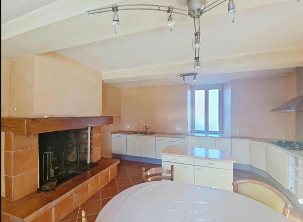 Maison de campagne tout confort avec atoûts de la ville