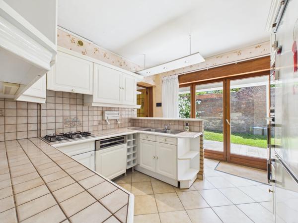 Maison
         5 pièces
        - 109 m² 169 000 € *