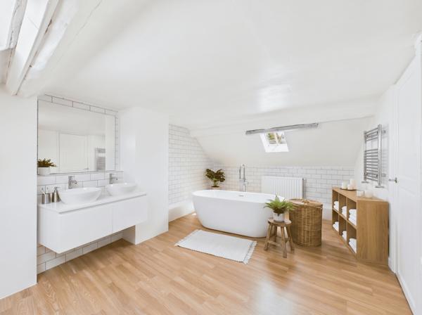 Maison
         5 pièces
        - 109 m² 169 000 € *