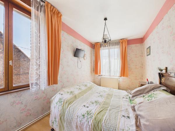 Maison
         5 pièces
        - 109 m² 169 000 € *